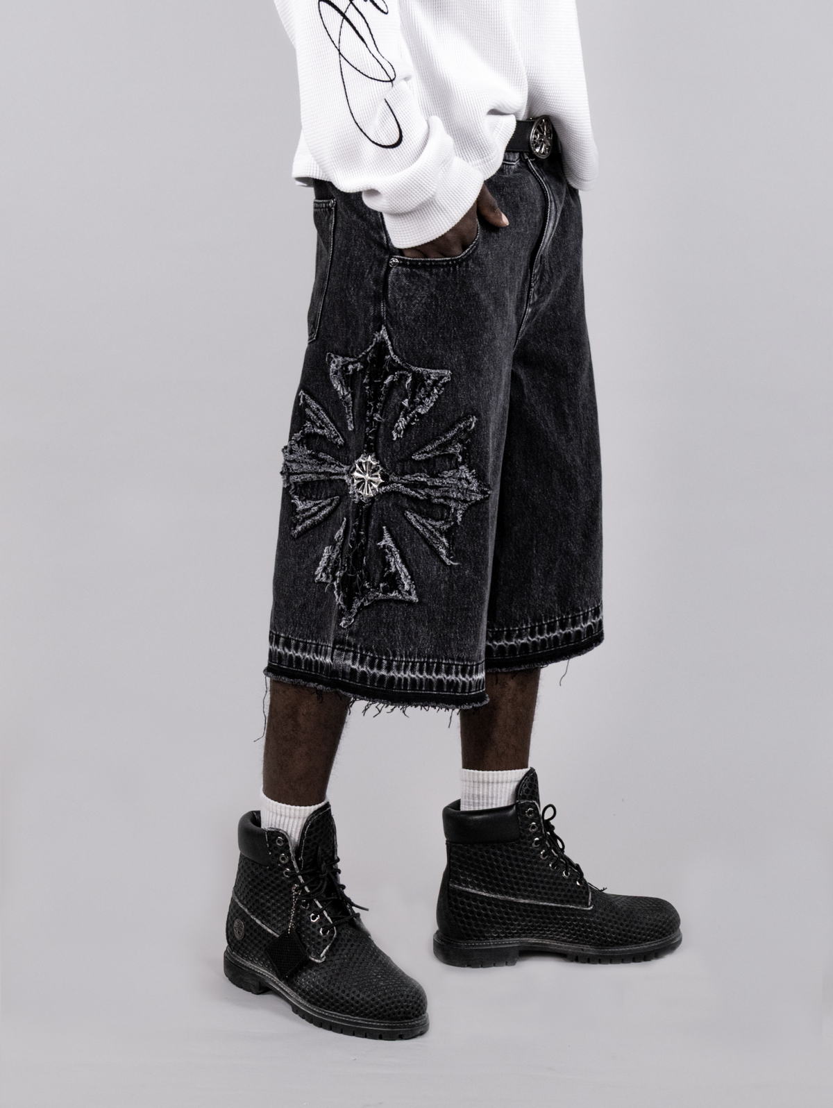 Relic Black Jorts