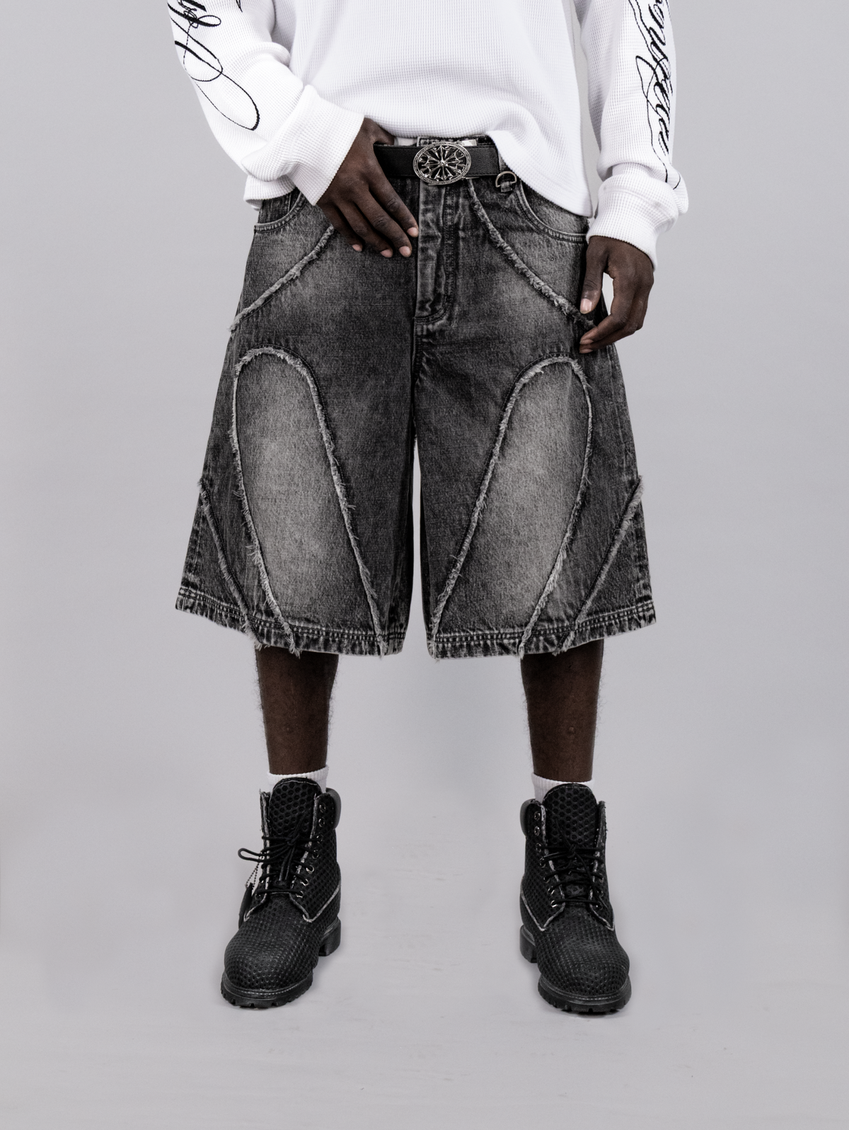 Arnmor Black Jorts